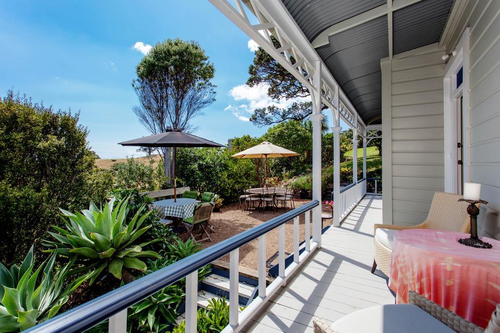 Crescent Villa - Stay Waiheke Ostend Экстерьер фото