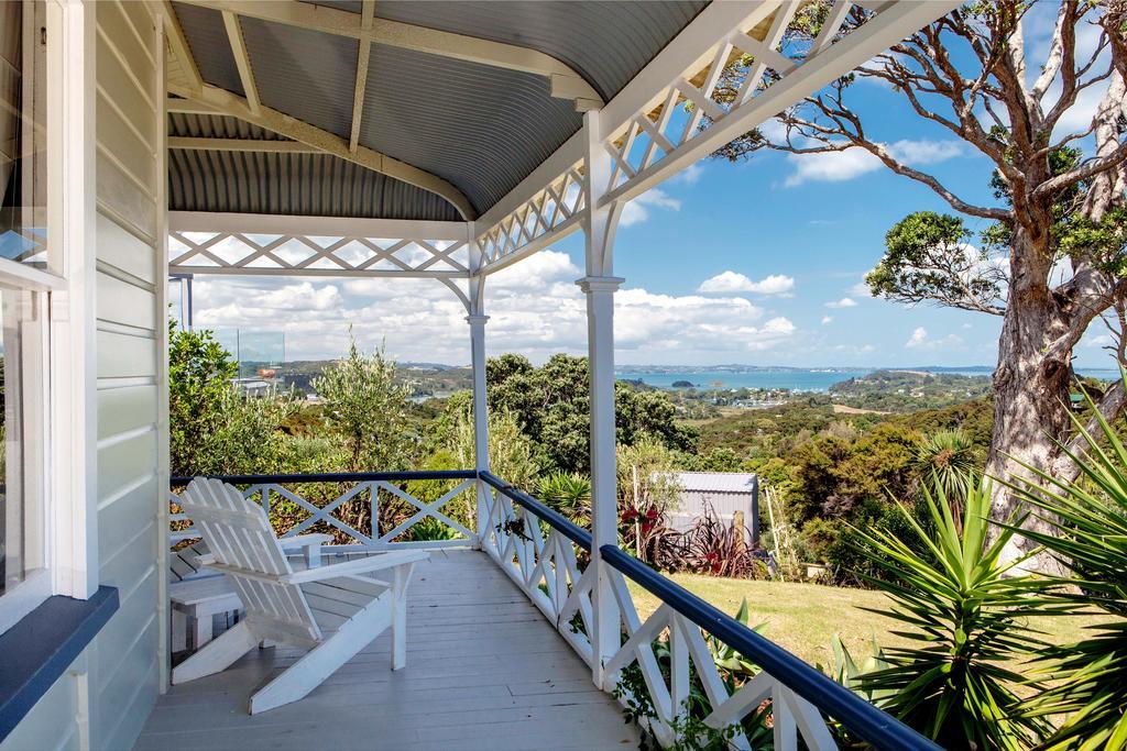 Crescent Villa - Stay Waiheke Ostend Экстерьер фото