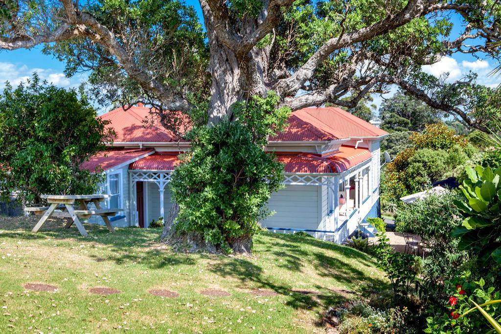 Crescent Villa - Stay Waiheke Ostend Экстерьер фото