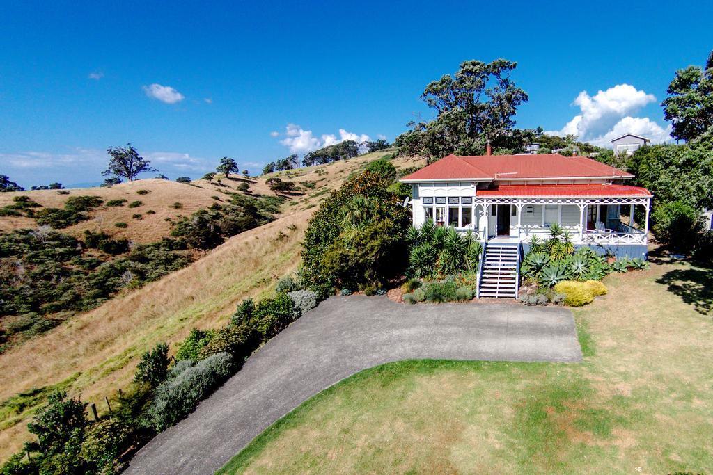 Crescent Villa - Stay Waiheke Ostend Экстерьер фото